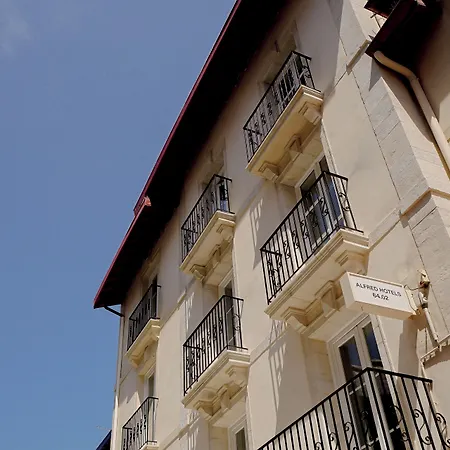 Alfred Port-vieux Hotell