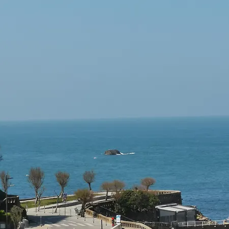Alfred Port-vieux מלון 3*