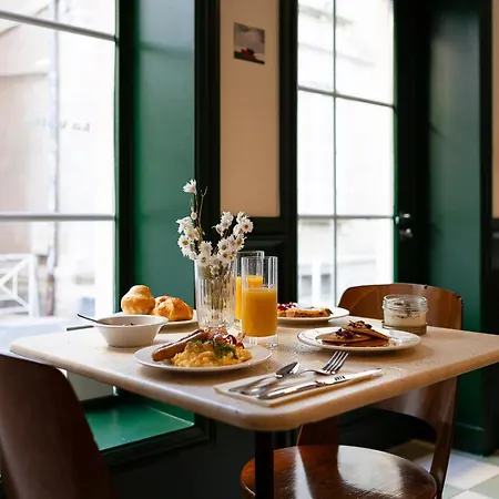 Alfred Port-vieux 3* 비아히쯔
