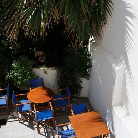 Hotel Alfred Port-vieux 3*