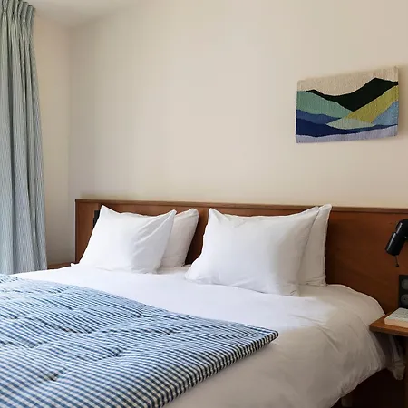 Georges Vi Hotel 3*