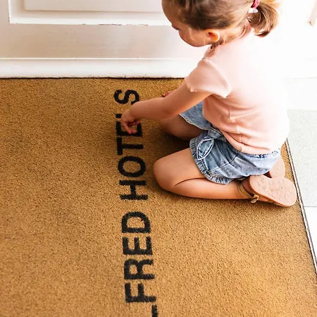 Alfred Port-vieux Hotell