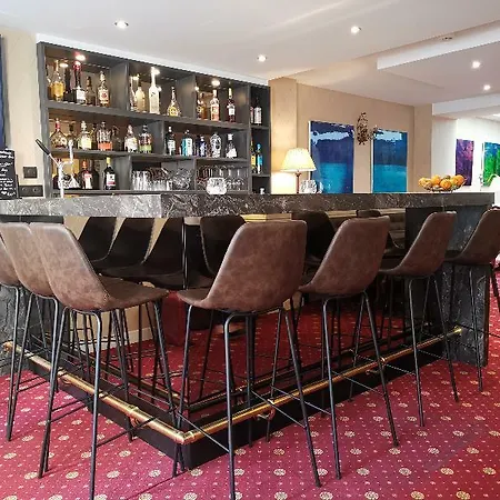 Hotel Alfred Port-vieux 3*