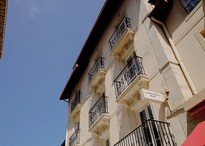 Alfred Port-vieux Hotel